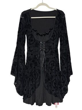 NWT Black Gothic Victorian Dress Size S Velvet Corset Lace Up Fluted Sleeve Vamp